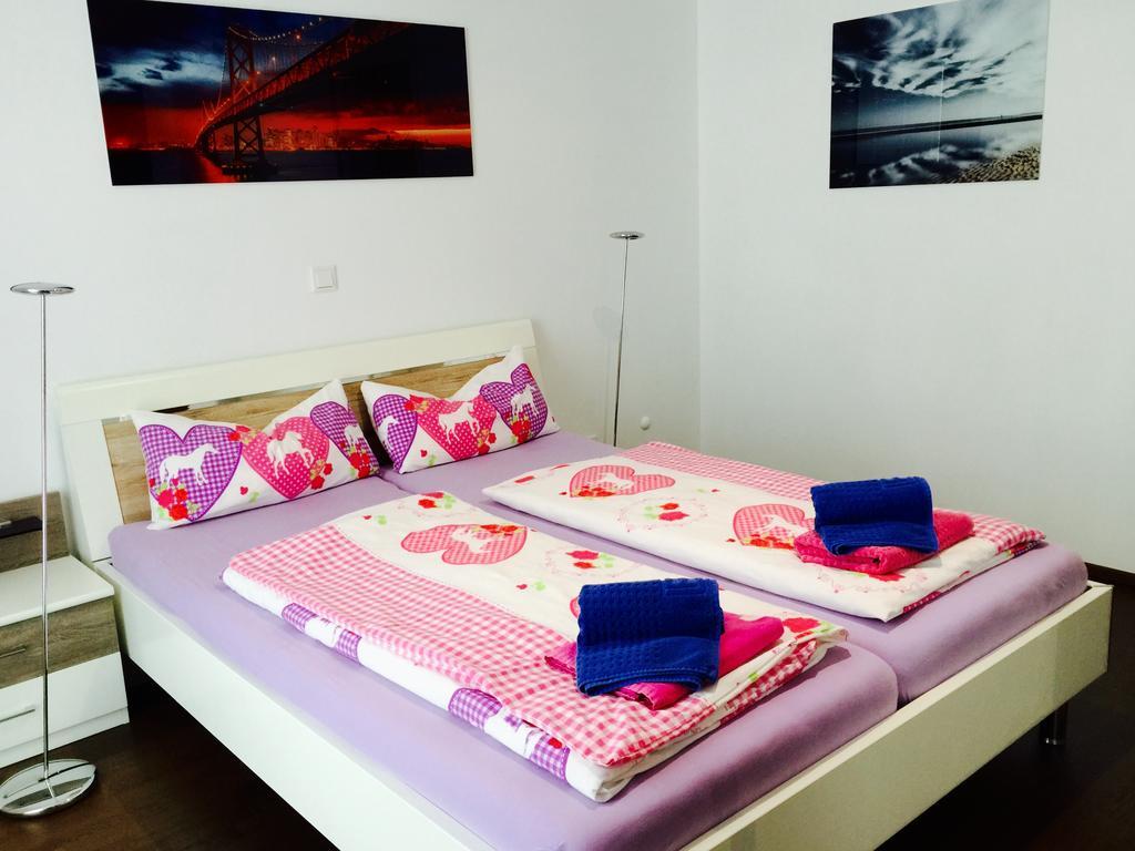 Rhein Melodie Riverview Luxury Kostnice Pokoj fotografie